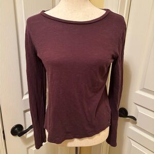 American Eagle Outfitters Fitted Long Sleeve Tee